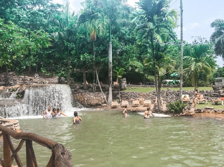 Altos de Caño Hondo.