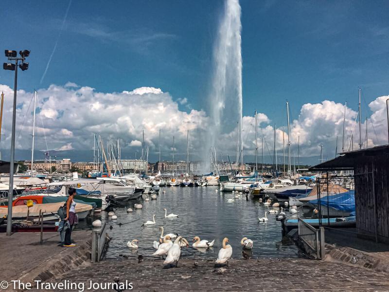Jet d'eau-churro de Agua- Geneva-Ginebra-suiza-Switzerland- Verano suiza-Puerto Ginebra- pier Geneva- Summer Switzerland