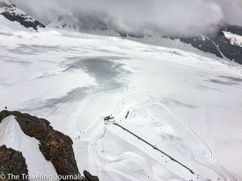 View of the Snow Fun Park from the Sphinx Vista del parque de diversiones de nieve desde la Esfinge,jungfraujoch, snow wonderland, los ales suizos, swizzled alps
