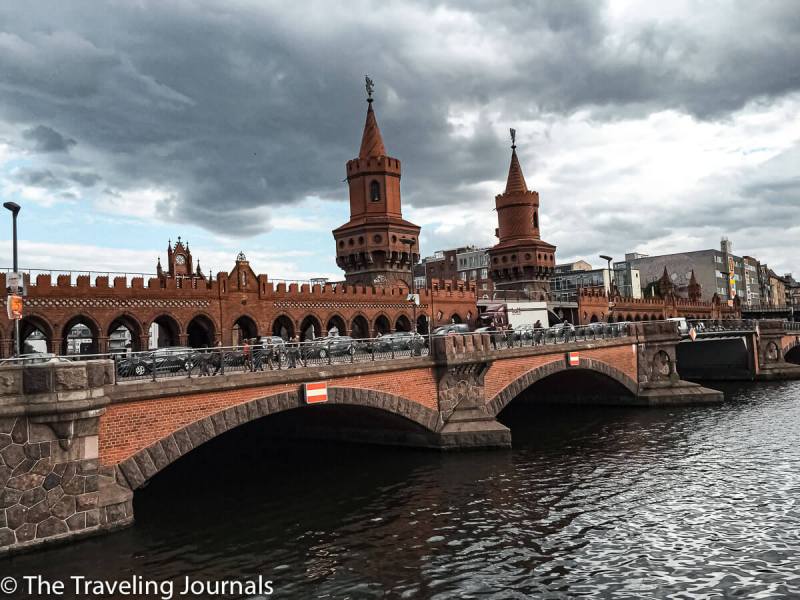 historical buildings in berlin, edificios historicos de berlin, berlin, alemania, germany, checkpoint charlie, control de paso charlie, charlie, berlin wall, muralla de berlin, berlin border, east berlin, west berlin, democratic west, usa, american sector, sector americano, barrera, german history, world war II, segunda guerra mundial, el holocausto, the holocaust, topography of terror, east side gallery, Oberbaum Bridge, landmark bridge, unity Puente Oberbaum, la Galeria del Lado Este, street art, graffiti