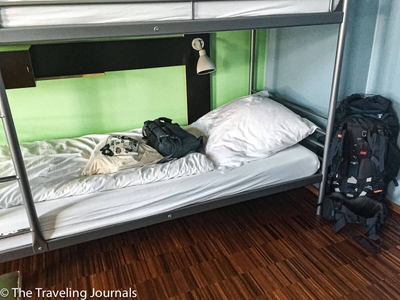 hostel, berlin hostel, accommodation in Berlin, backpacker in Europe, backpacker in Berlin, hostel en Berlin, Summer in Berlin, sleeping arrangement, mochilera, Dominicana en Alemania, solo female travel in berln, backpacker in europe, backpacking 2016, summer in europe, buildings in Berlin, edificios en Berlin, my bed, hostel dorm, dormitorio en hostel, hostels